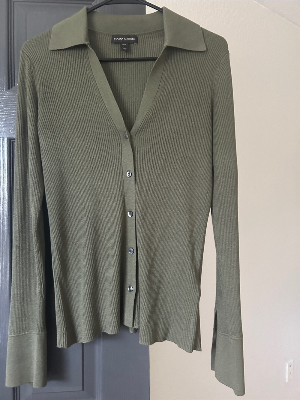 Banana Republic Olive Ribbed Button-Front Cardigan